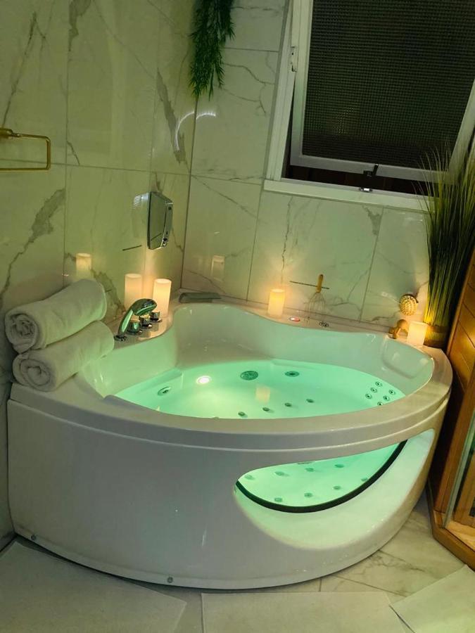 Votre Escale Boule D Or Sauna & Spa Ніор Екстер'єр фото